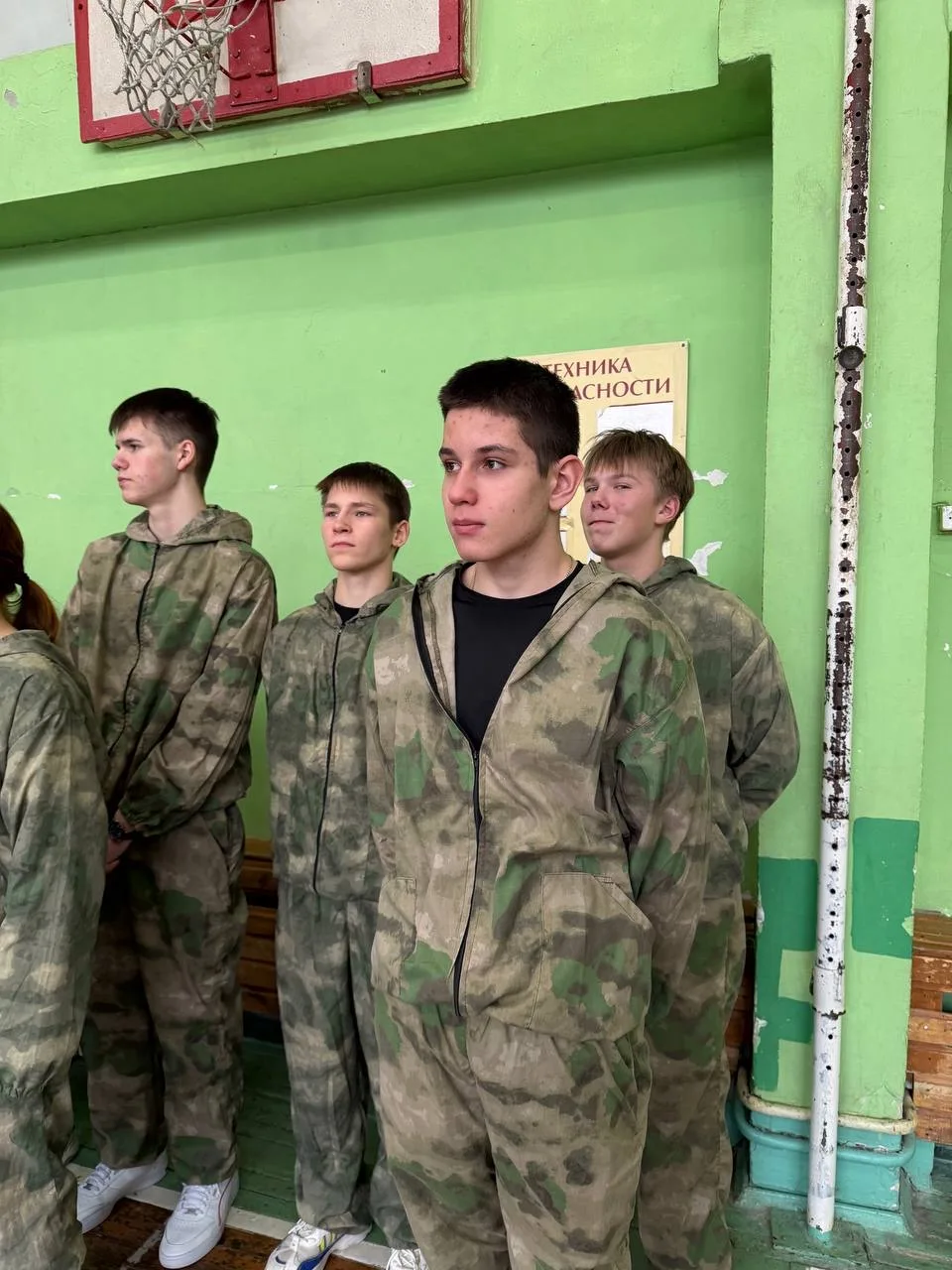 9 февраля нашу школу посетил удивительный человек — Галицын Андрей Алексеевич, гвардии сержант, вете