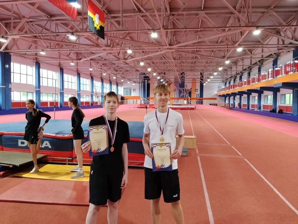 🎉👏 Поздравляем наших спортсменов с отличными результатами на муниципальных соревнованиях по метани