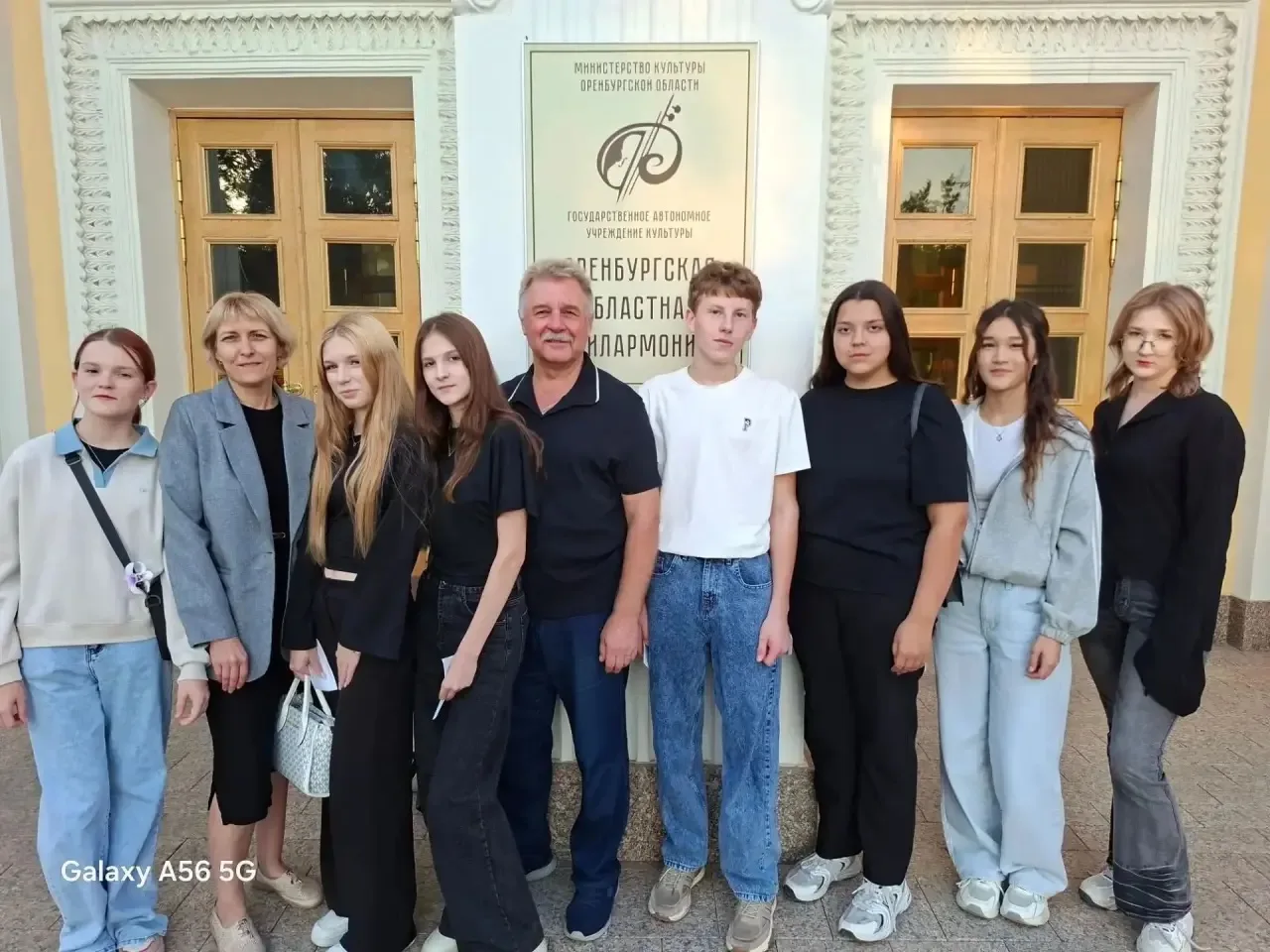 🌟 Музыка, танцы и душа степи: студенты Колледжа ОГАУ погрузились в культуру Калмыкии!