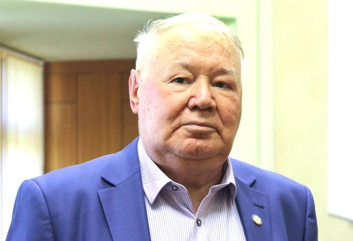 Александр Форманчук стал Почётным гражданином Республики Крым