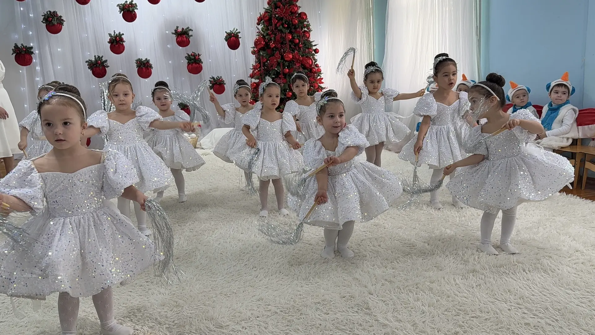 Волшебный новогодний утренник группы «Пчёлки»! ✨