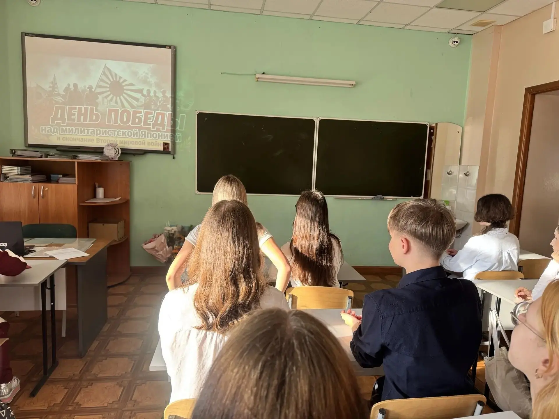 ✅Помним историю: в МАОУ "Лицей №62 им. Комарова В.М." прошли уроки памяти, посвященные ...