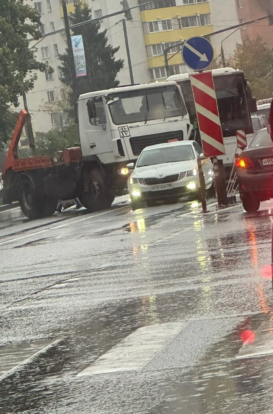 Перекресток в сторону Щёлково, перекрыто всё!