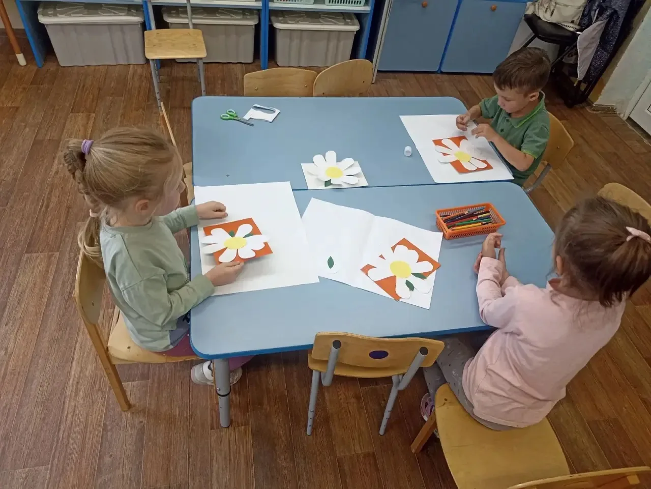 🌸🌸🌸Сегодня, в День семьи, любви и верности, у воспитанников разновозрастной группы «Почемучки» ( 