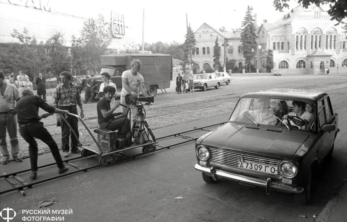С Днём российского кино!