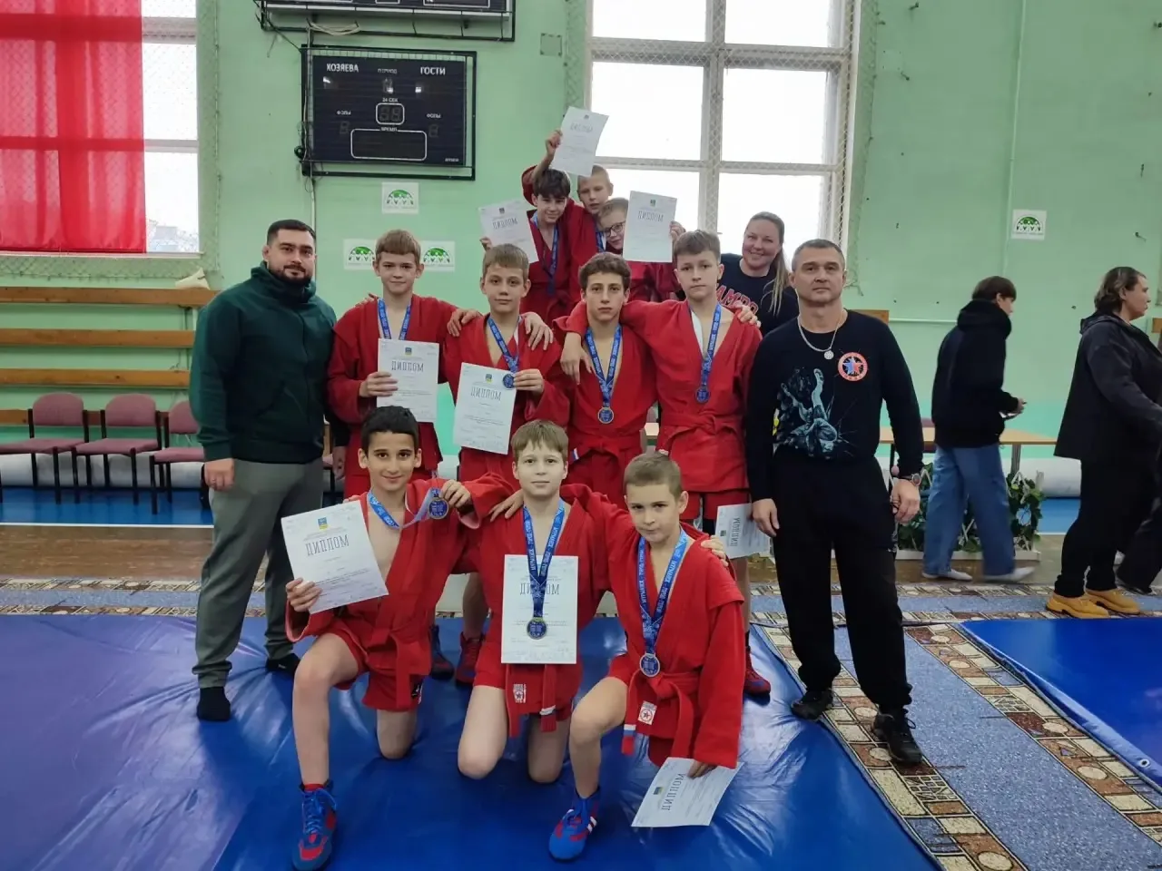 Вчера обучающиеся отделений самбо и дзюдо приняли участие в первенстве города Мурманска...