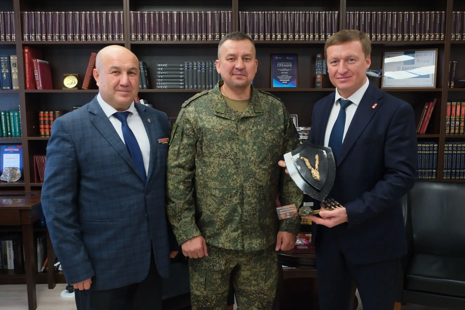 🤝 Фронт и тыл — одна команда: бойцам батальона «Ветлан» отгружено 60 кубометров пилома...