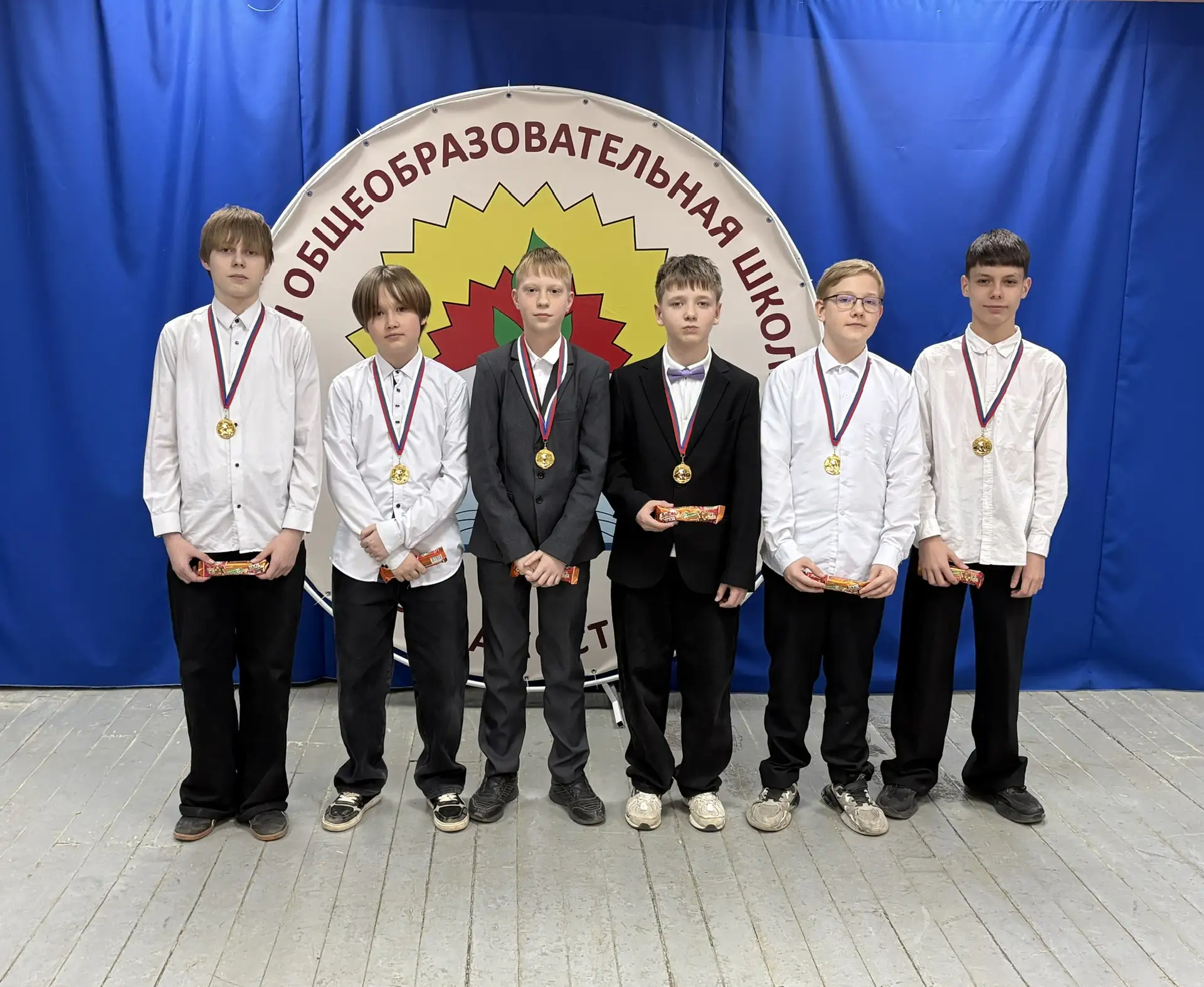 🏅 Гордость школы: ГТО, плавание и футзал!  28 апреля в актовом зале нашей школы прошло по-настоящему
