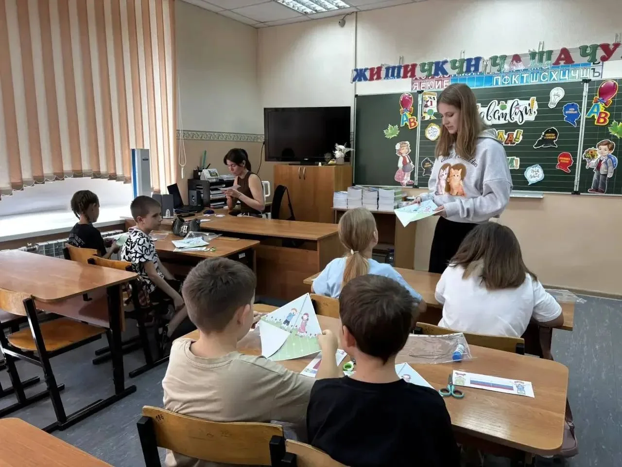 🇷🇺🇷🇺🇷🇺Готовимся ко Дню Государственного флага Российской Федерации!🇷🇺🇷🇺🇷🇺