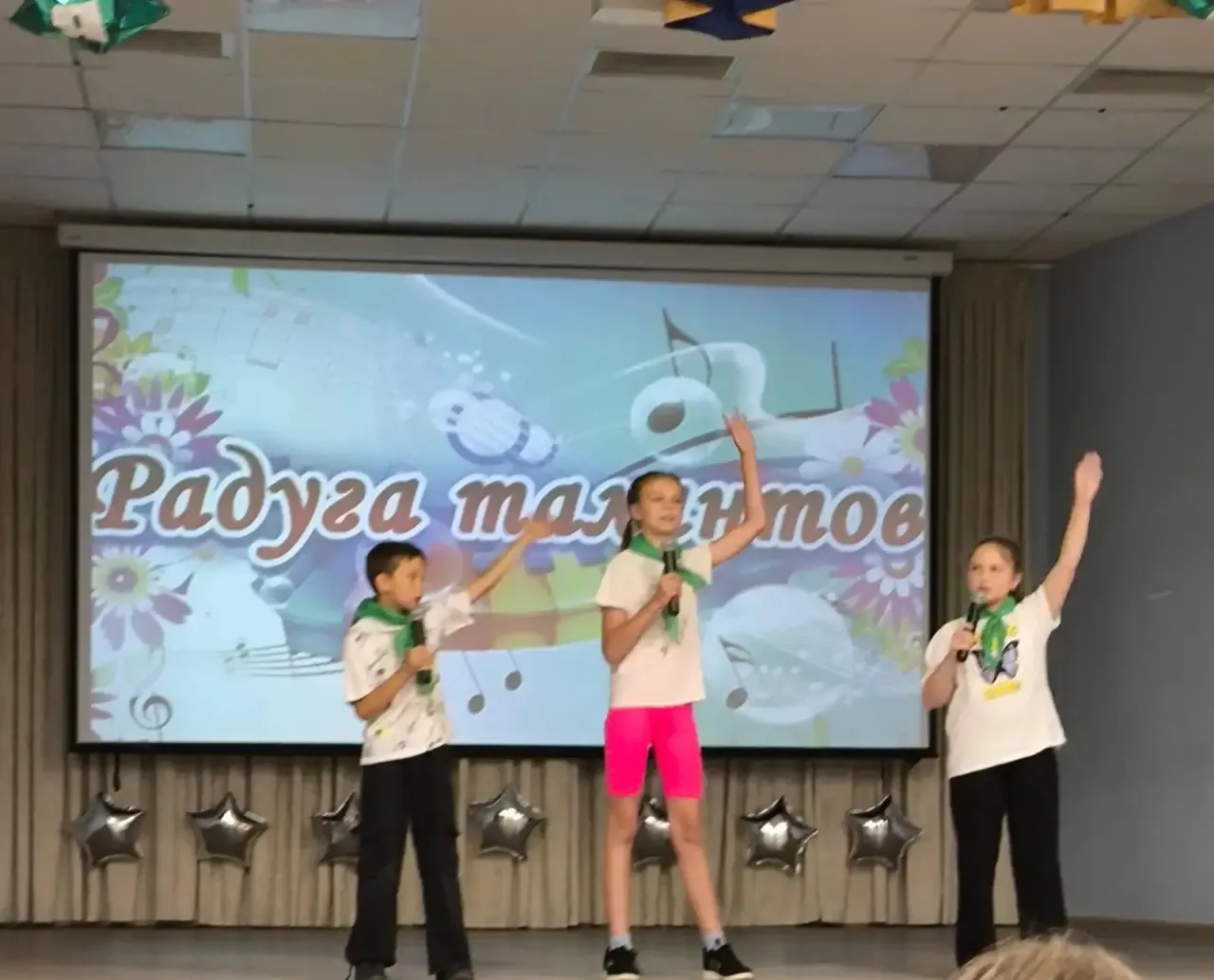 27 июля в  лагере «Калейдоскоп» яркий конкурс самодеятельности «Радуга талантов». Мы раскрыли все гр