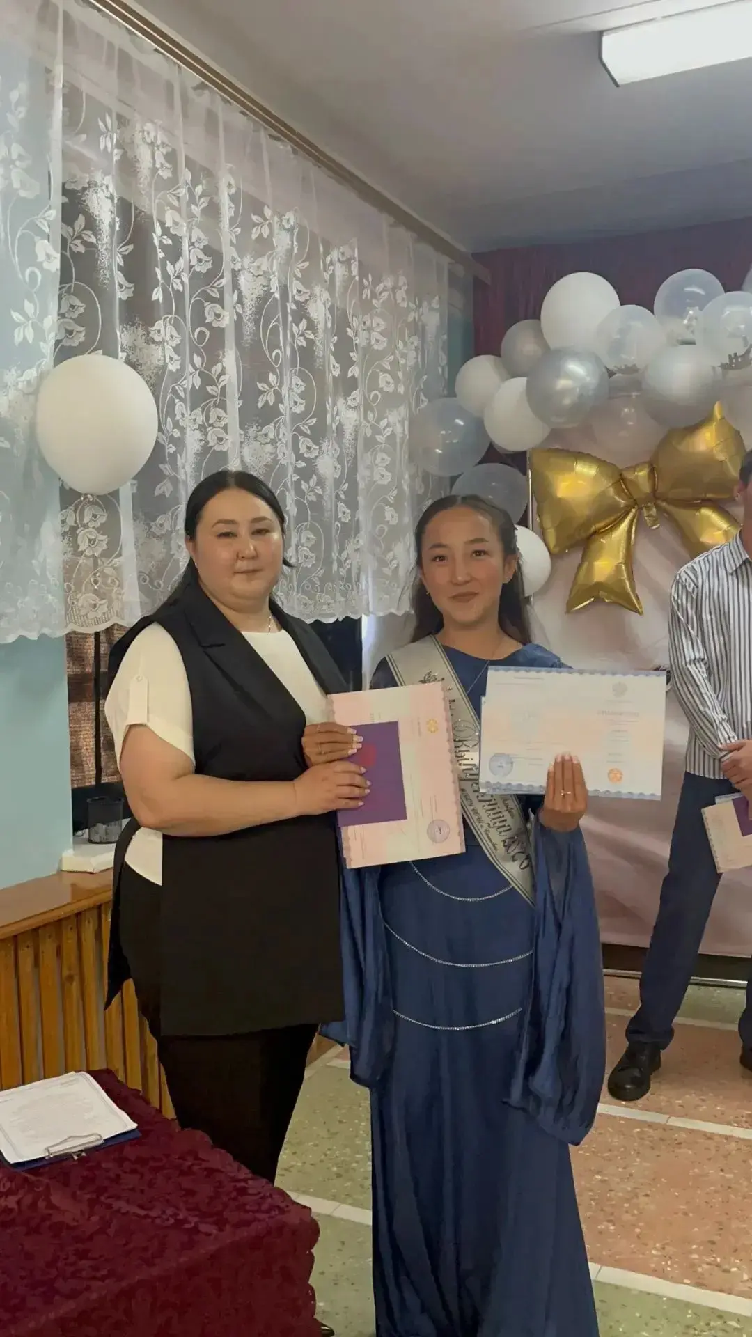 💥💥💥27 июня, выпускники 11 класса получили аттестаты о среднем общем образовании. ⚡️Аттестат – это
