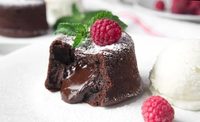Шоколадный фондан с тягучим внутри 🍫