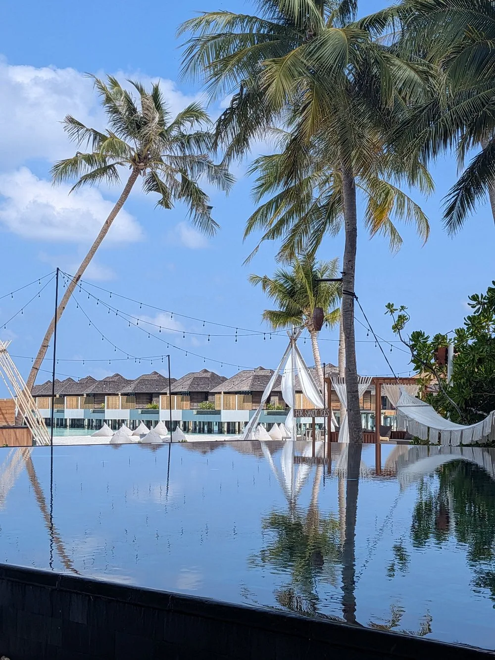 📍 Sun Siyam Iru Fushi · Мальдивы · август

Классика Мальдив в этом году стала ещё лучше.

Iru Fushi