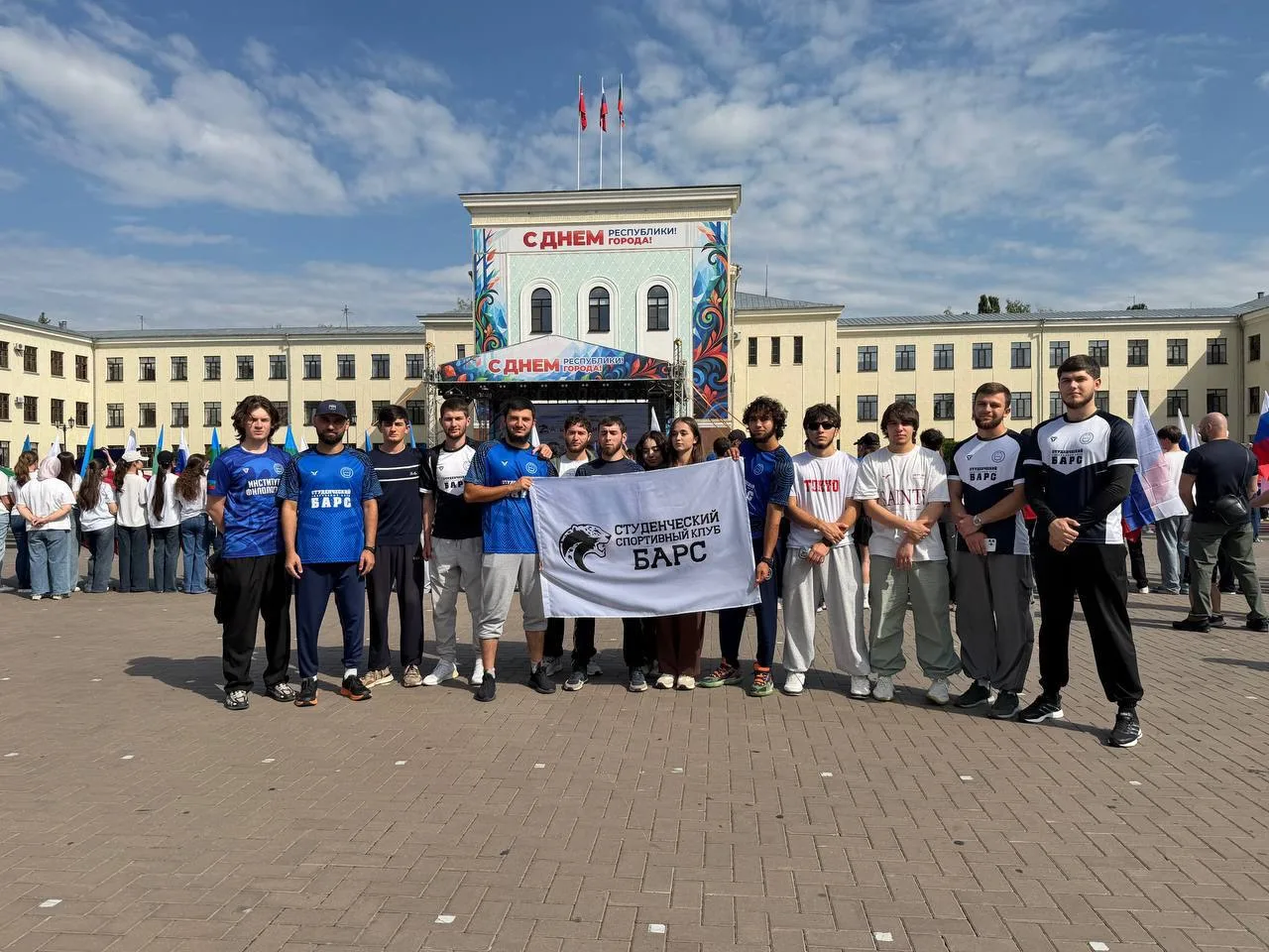 Студенческий спортивный клуб КЧГУ «Барс» принял участие в благотворительном забеге «Zaб...