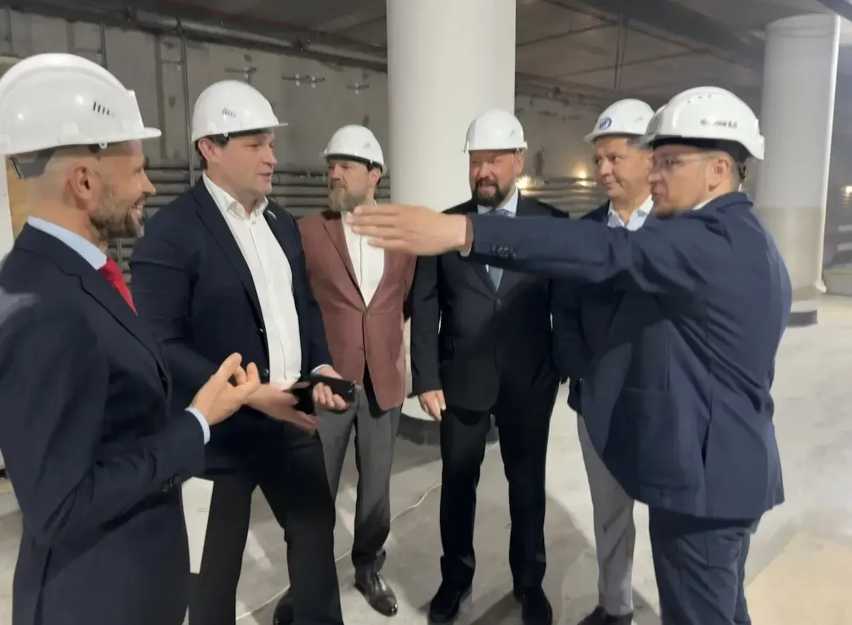 Прилетели в Самару с коллегами по Комитету. Сегодня проведём выездное заседание Комитет...