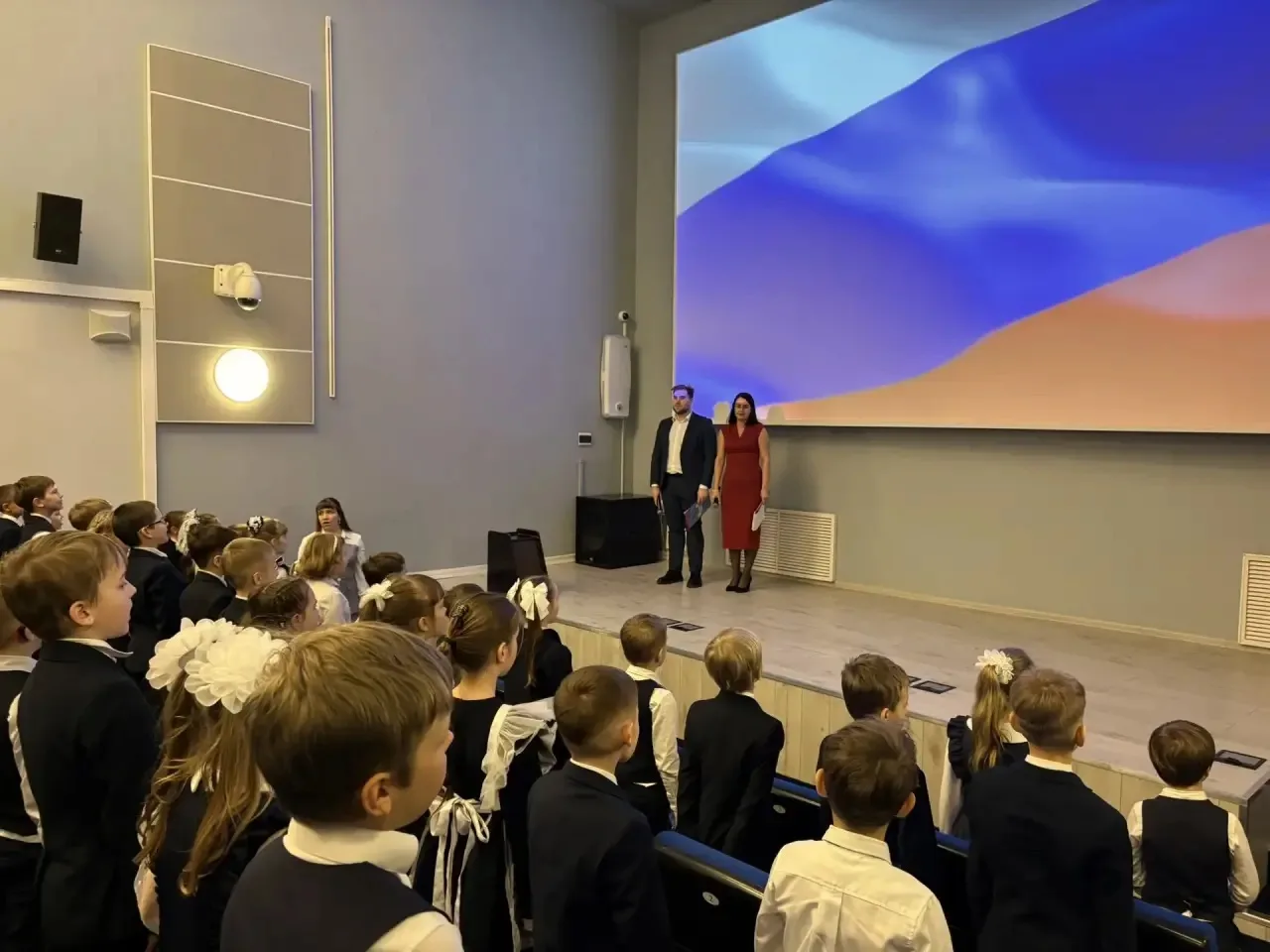 🚀 Старт космического масштаба: посвящение в «Орлята России» началось!   🇷🇺 В нашей школе официально 