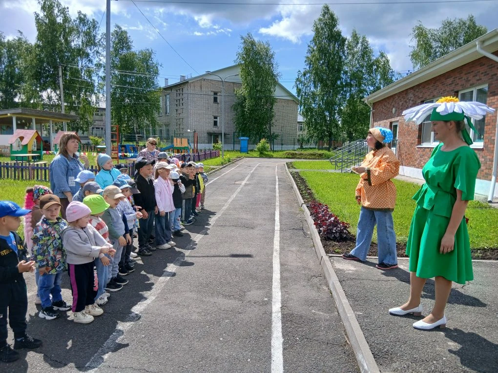 ✨Сегодня в нашем детском саду прошла игра «Путешествие по станциям безопасности», посвя...