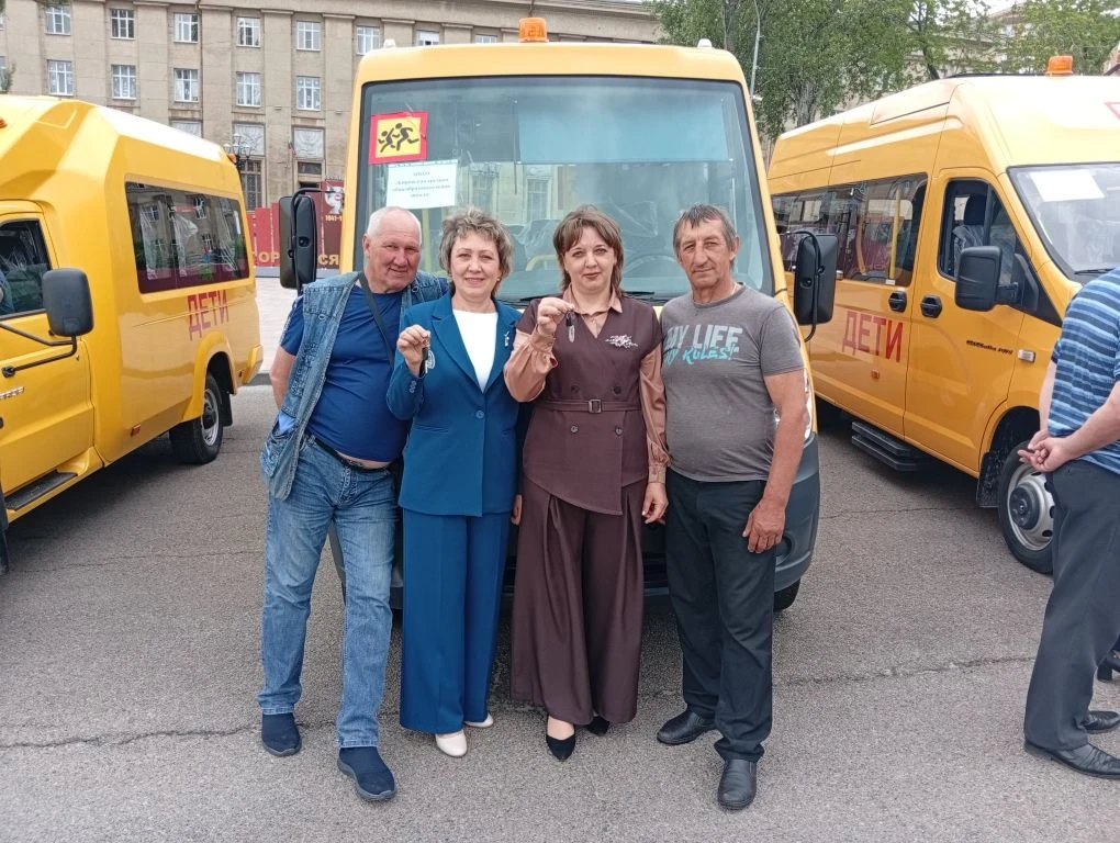 🚍 Новые автобусы для школ!