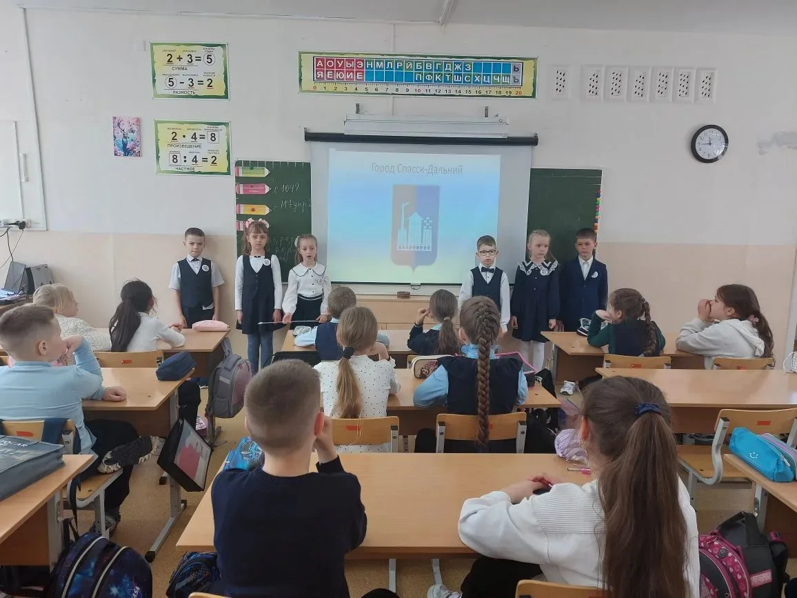 ❤️ Когда небо улыбается детям — они творят чудеса  В 1 «Б» классе случилось что-то по-настоящему тёп