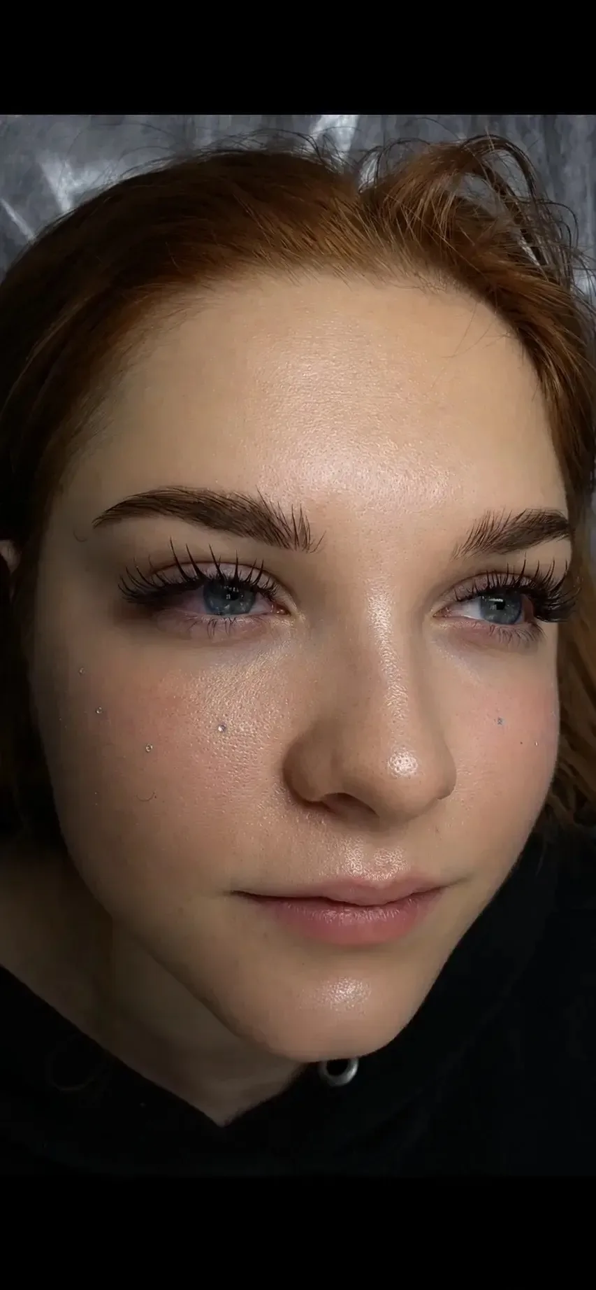 Начни рабочую неделю с новых ресниц🥰