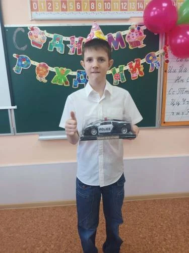 🎉 Сегодня у Вани Фелиферова день рождения!