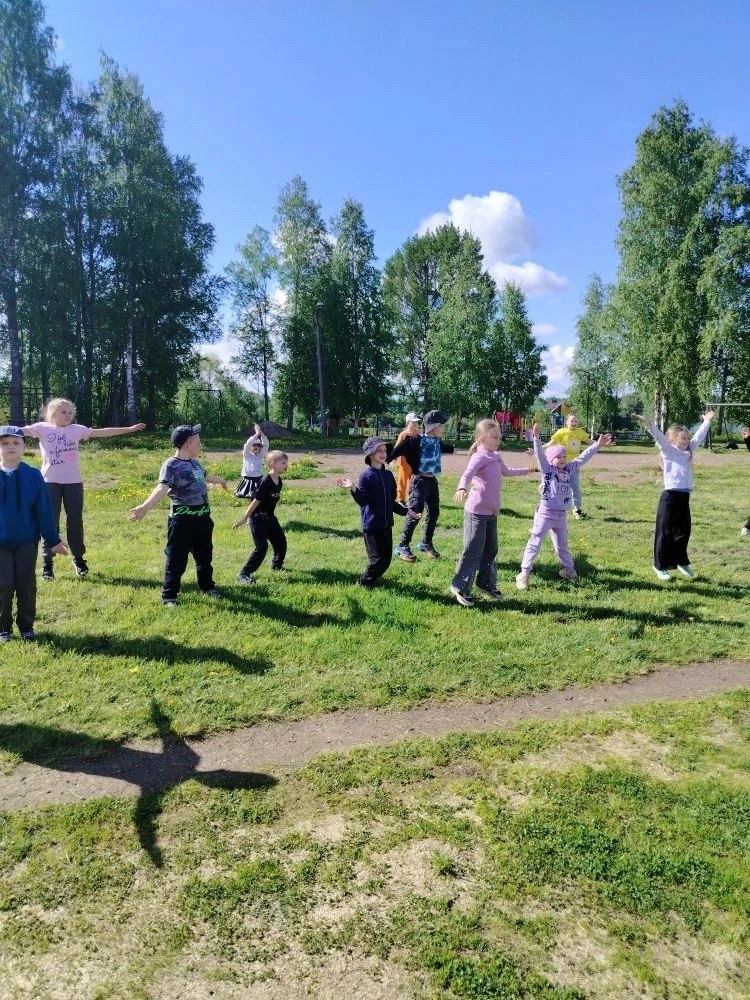 А мы продолжаем делиться событиями пришкольного лагеря "Карельские птички"💥