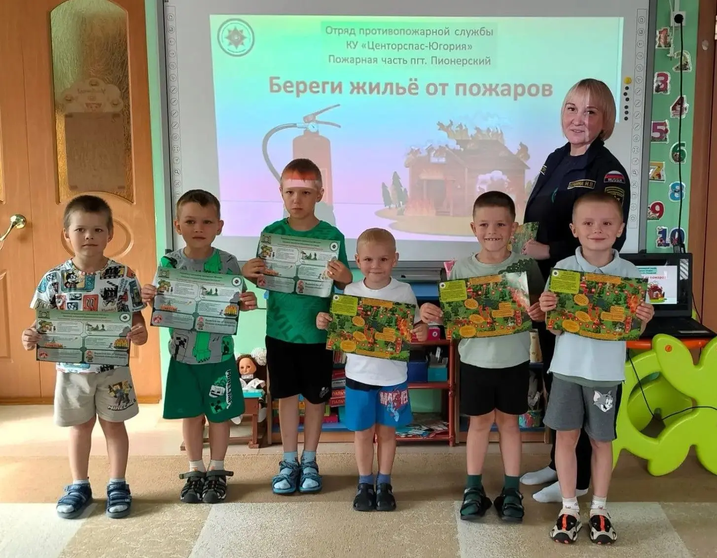 🚒 Безопасность — это важно! 🚨 Тревога в группе «Звездочки»! Но учебная и очень полезн...