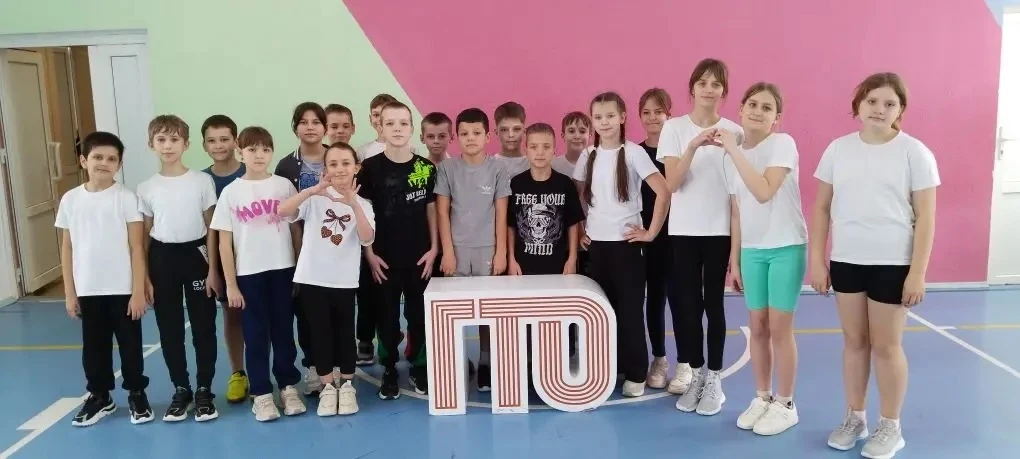 🏆17 марта в спортзале МБОУ СОШ №3 царил дух спортивных достижений!  🏆Наш спортивный зал на один день