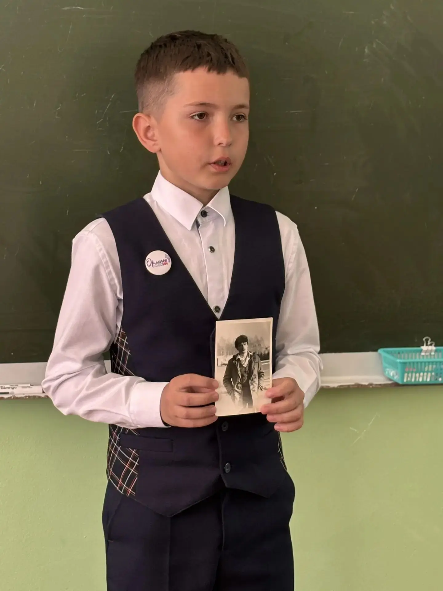 "Артефакт моей семьи": Путешествие в прошлое и сердце каждого Орлёнка! 🌟  Сегодня у Орлят царила осо