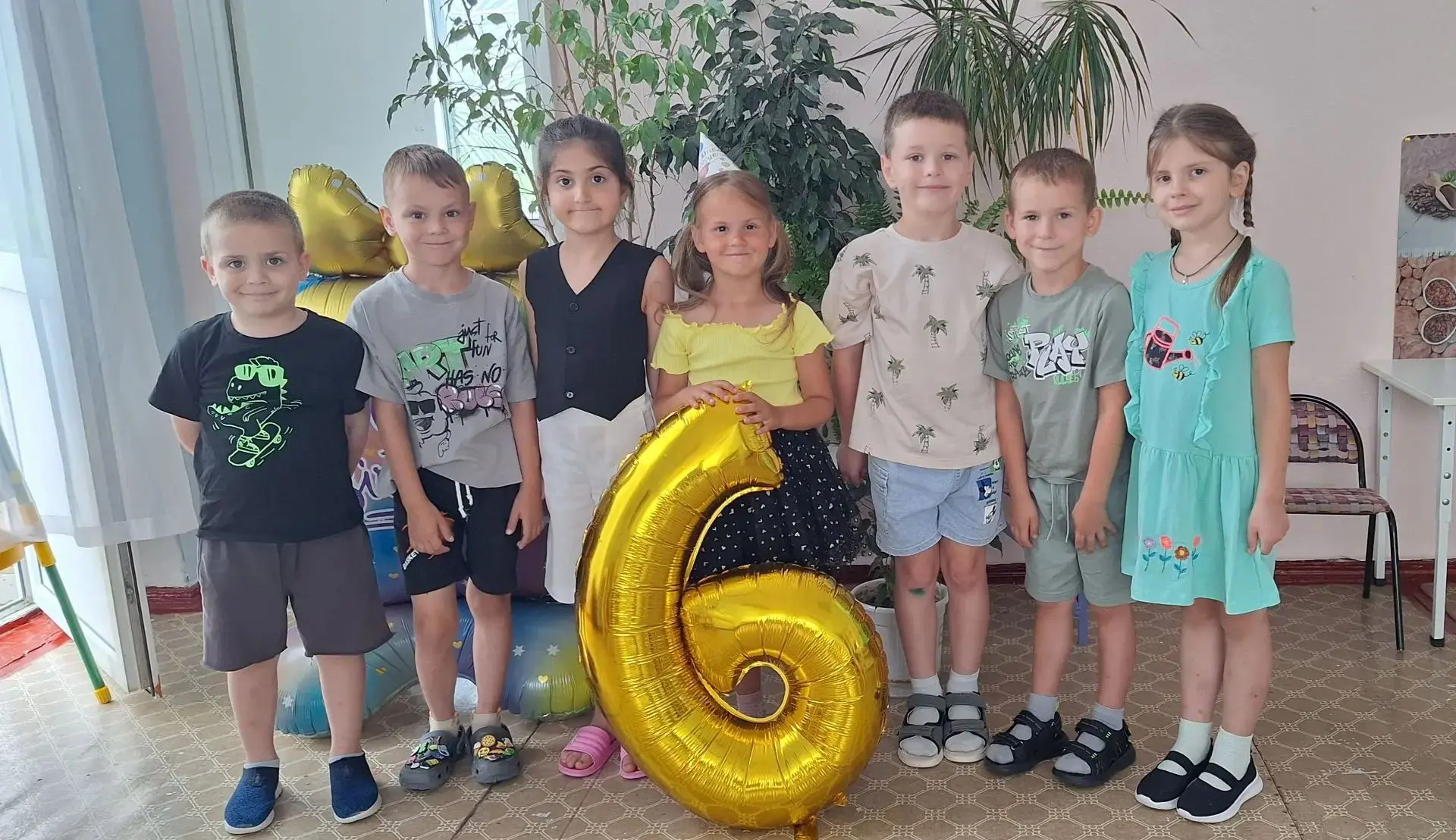 🎉 Сегодня в нашем детском саду особенный день — мы поздравляем с днём рождения Аделину Дерябину! 🎉
