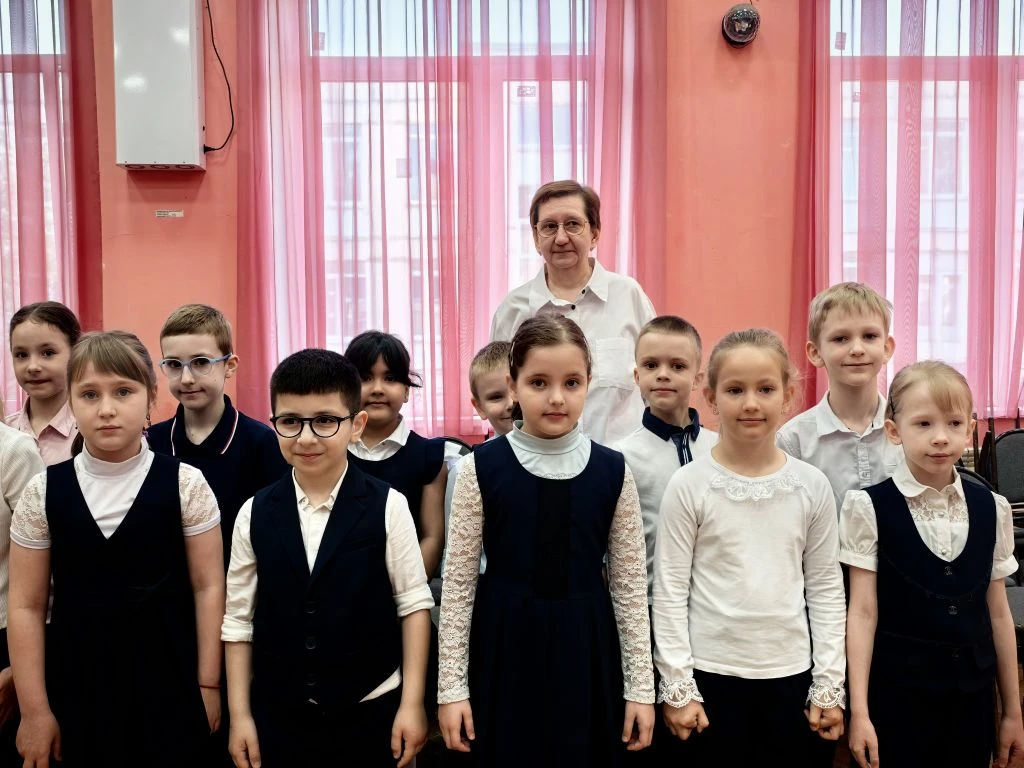🏫Новая учебная неделя в МАОУ СОШ №10!  🤩Сегодня в стенах нашей школы стартовала новая учебная неделя