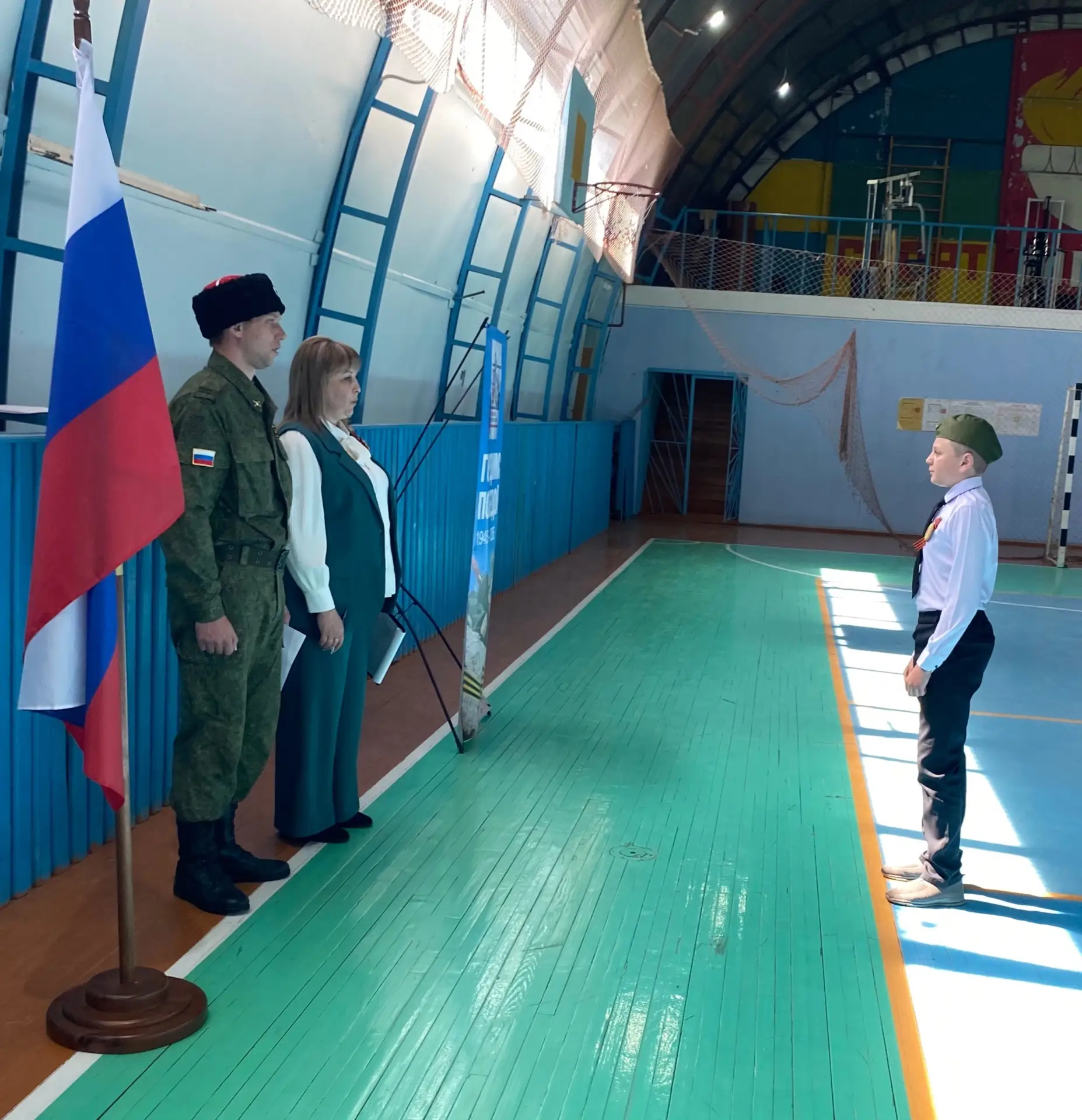 Сегодня в Истошинской школе прошёл смотр‑конкурс строя и песни, посвящённый 81‑й годовщине Дня Побед