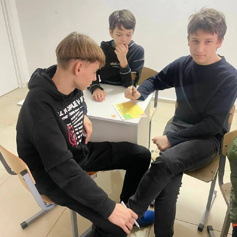В «Династии» мы не противопоставляем знания и оценки.