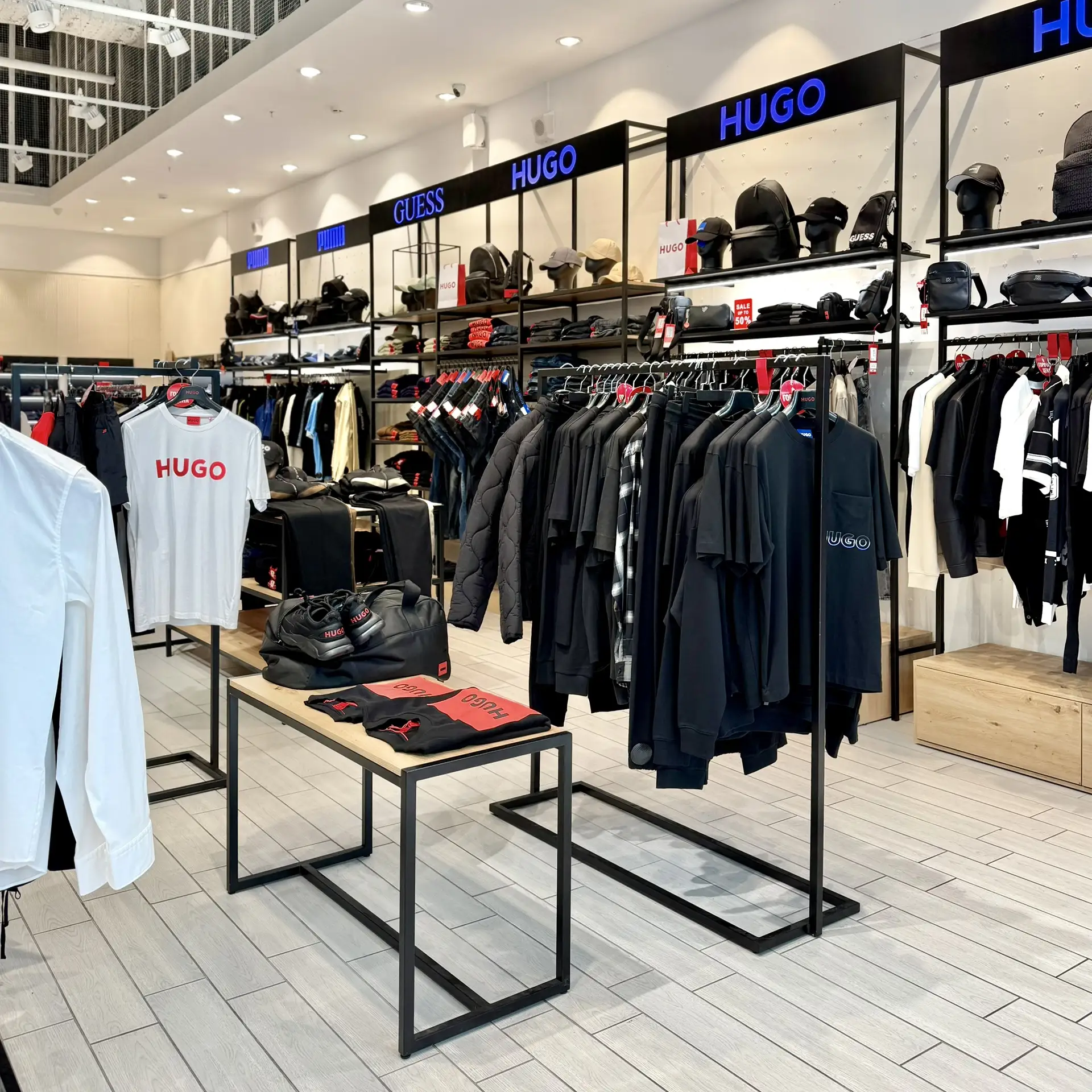 SOLT boutique — это не просто магазин. Здесь собраны бренды, которые знают, как подчерк...