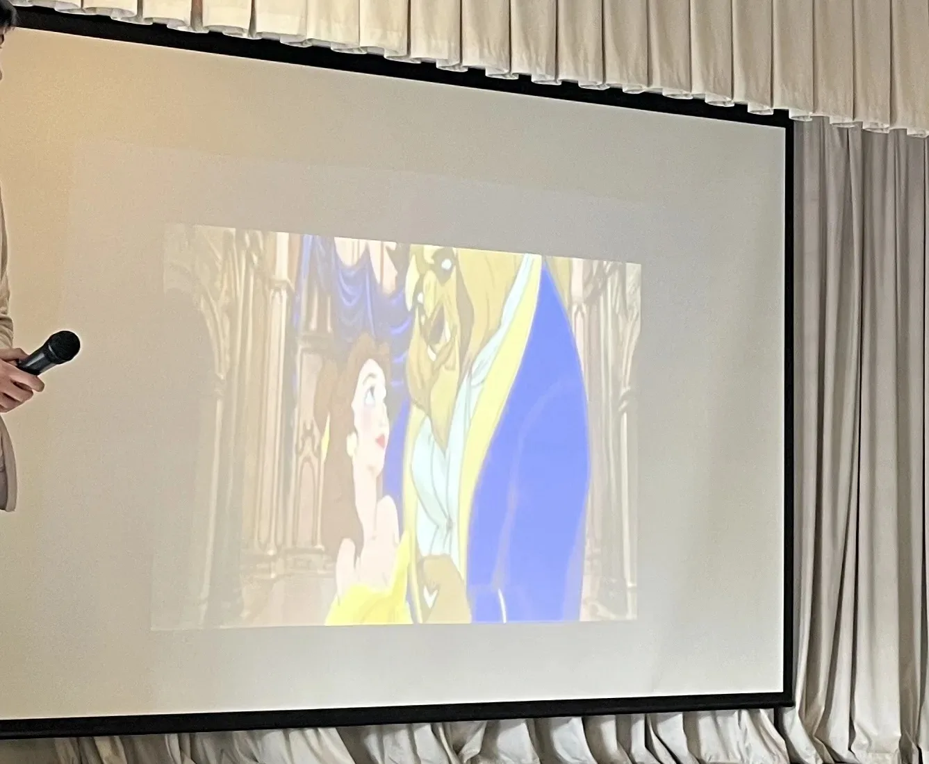 🎲В нашем лагере прошли викторины «Угадай мультфильм» и «Музлото» 

🌟Младшие отряды вспоминали люби
