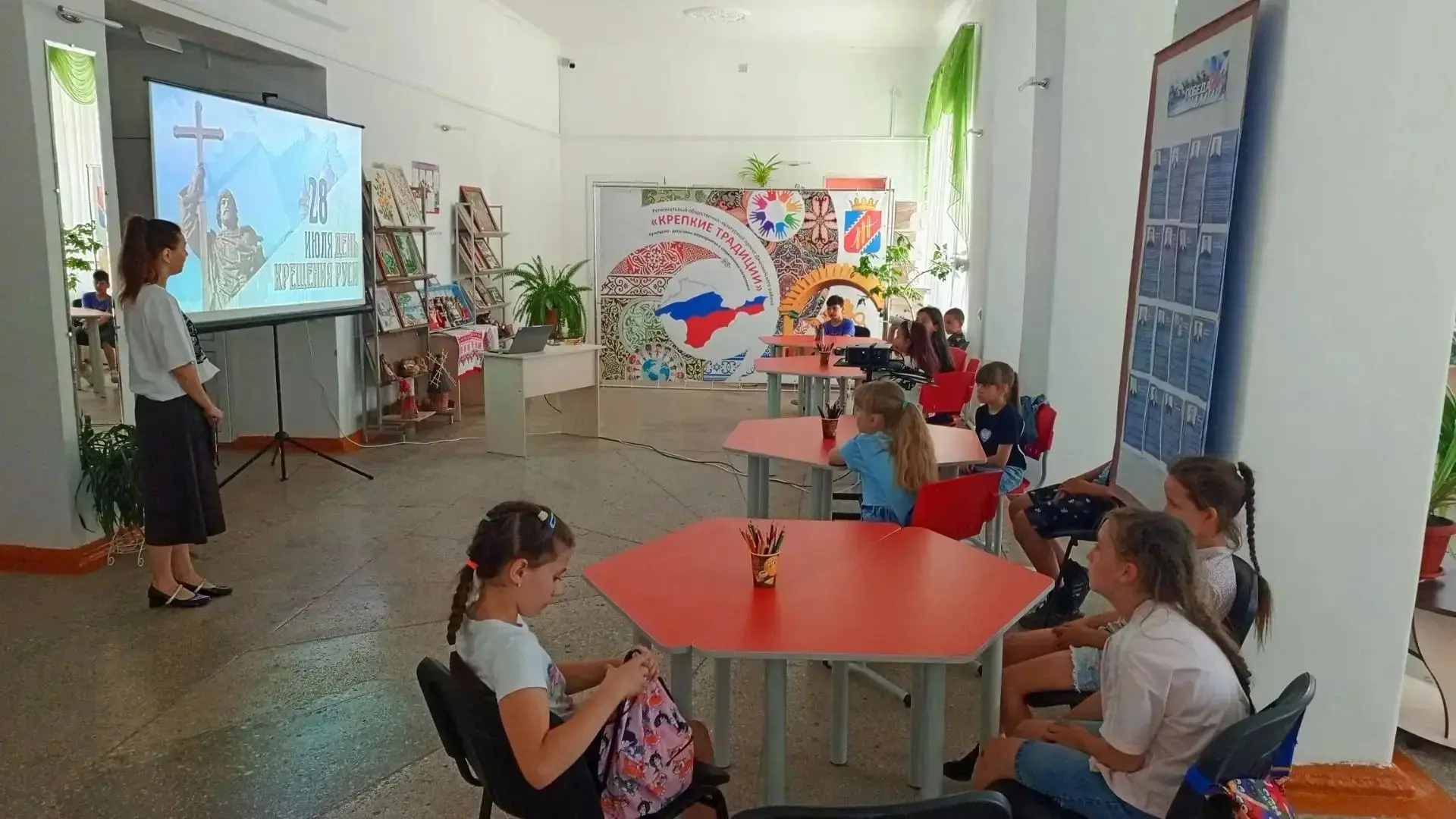 В Завет-Ленинском Доме культуры было интересно и очень познавательно! Мы провели программу «Крестный