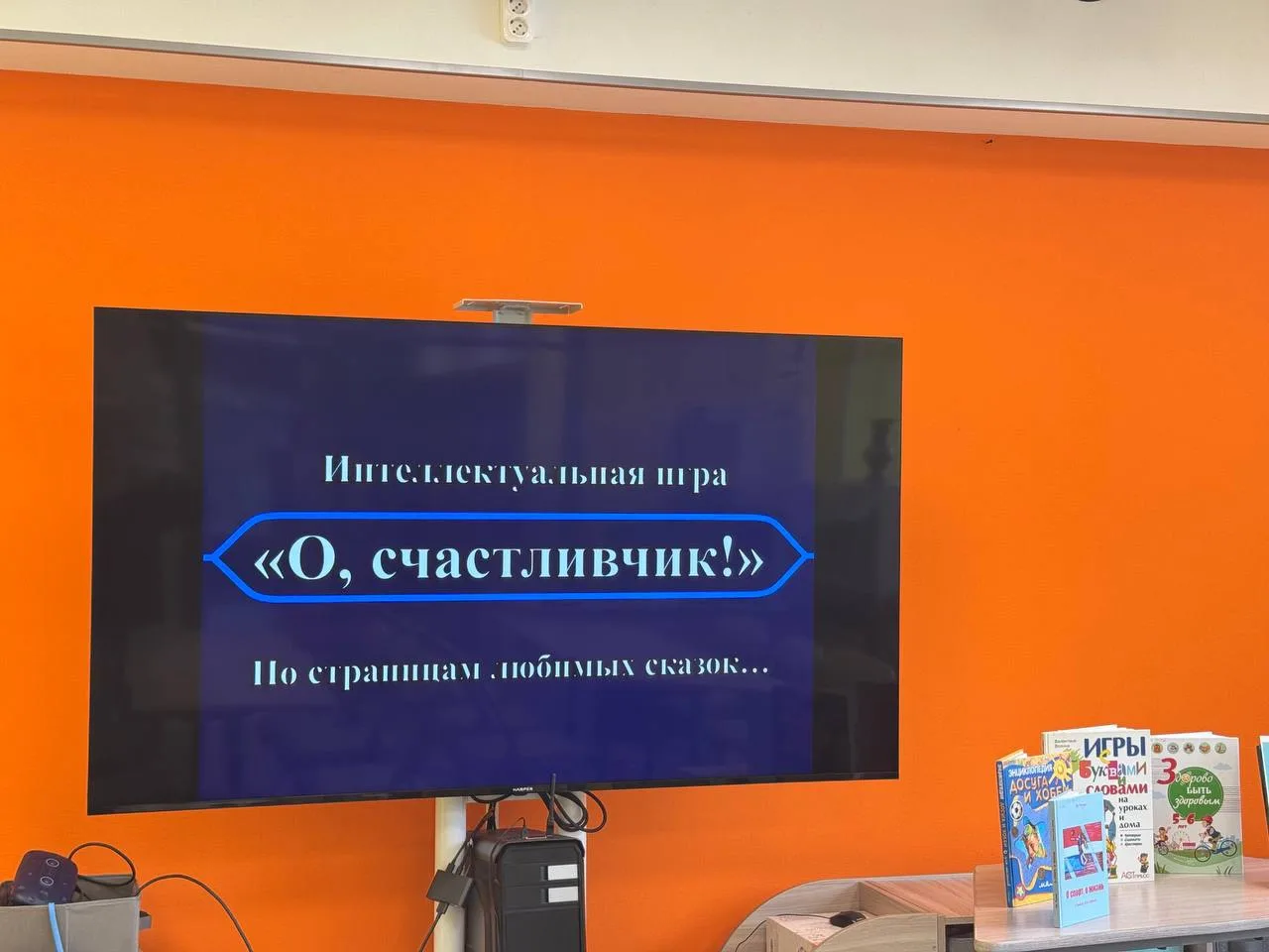 🌿 Новый день на площадке «Курс на приключения» начался с прогулки и бодрой зарядки на свежем воздух