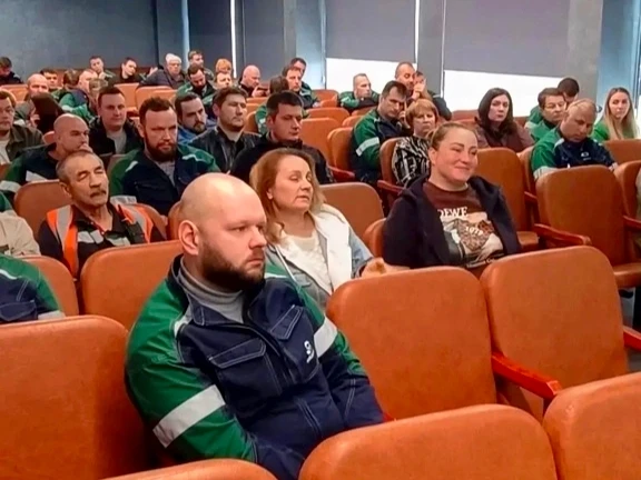 На АНОФ-3 состоялась встреча трудового коллектива с руководством фабрики по обсуждению ...