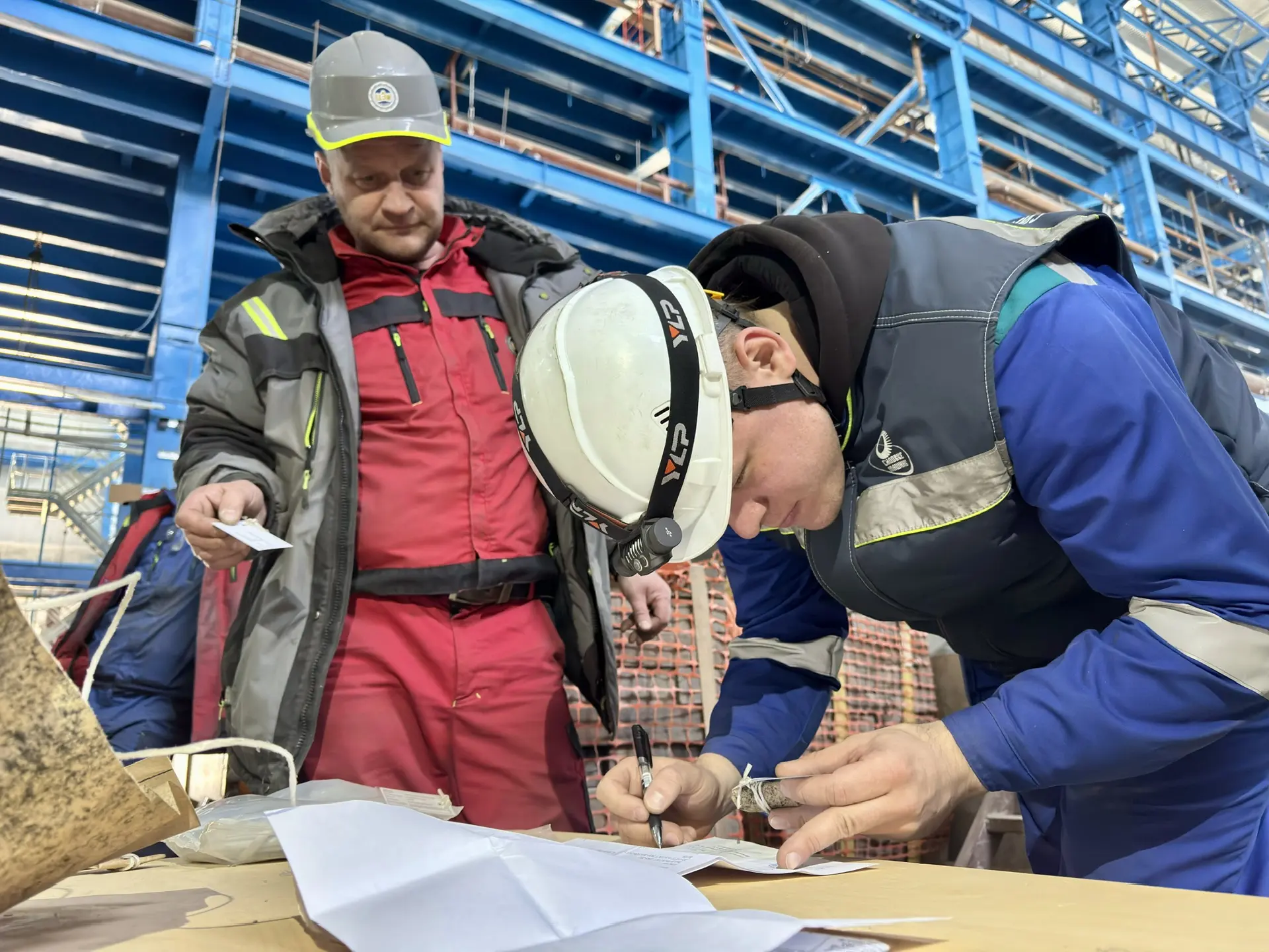 ⚙️ На строящейся Шкотовской ТЭЦ (Артёмовская ТЭЦ-2) установлена на фундамент вторая газовая турбина 