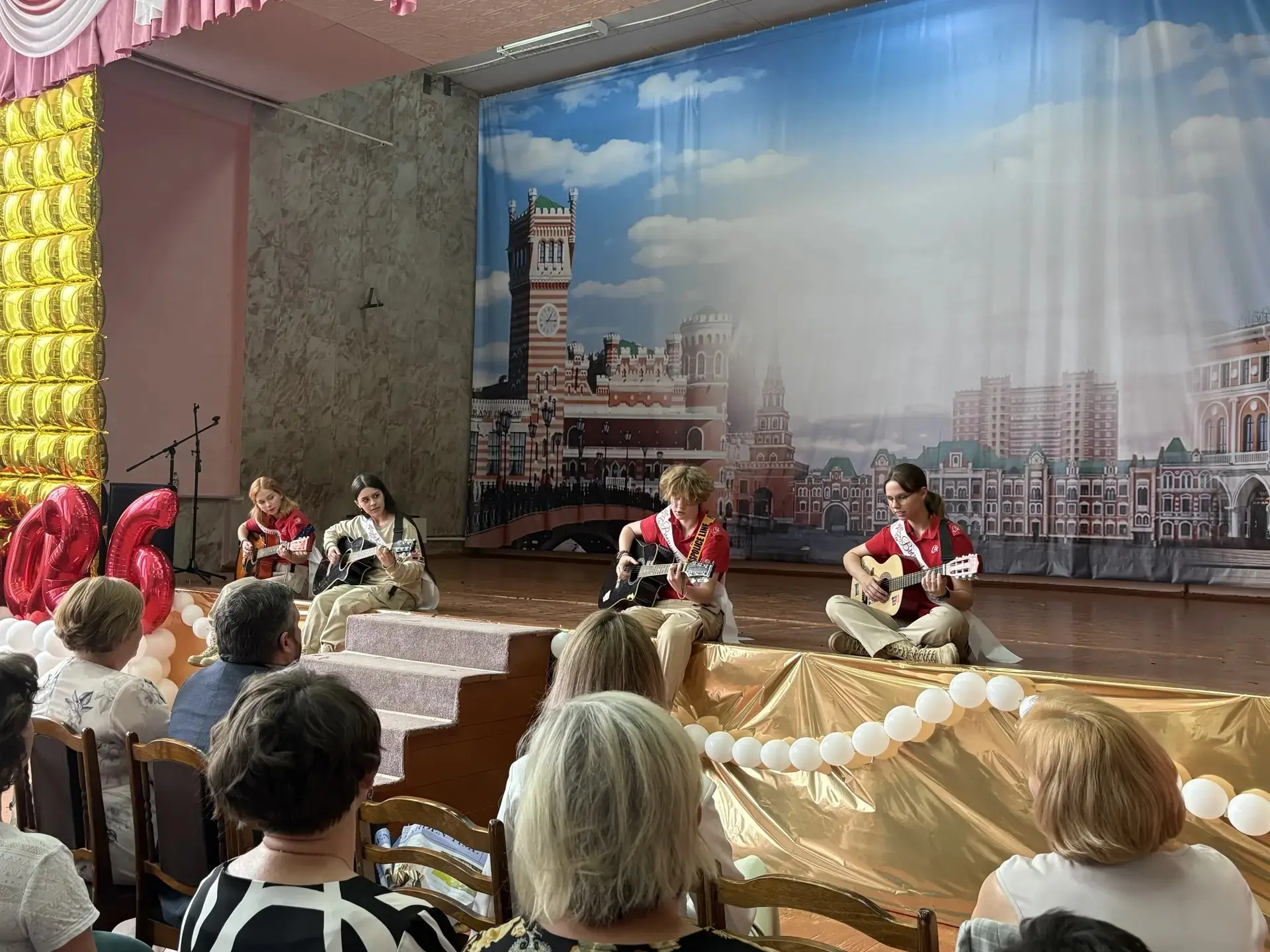 🔔 Звени, звонок, расставания и надежды!  В завершение учебного года в стенах нашего лицея прошли тор