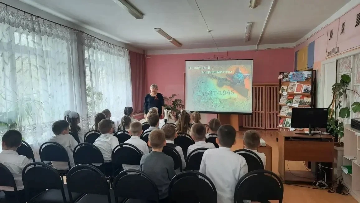 Интерактивная беседа «Вклад животных в Победу!» 🐴🐕‍🦺🐈  1️⃣ «А» класс, внимание! 7 мая ребята говорим
