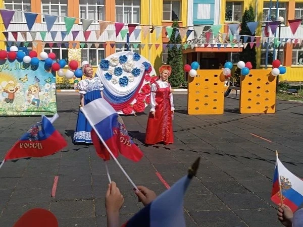 В преддверии Дня России в детском саду прошёл яркий и запоминающийся праздник! На слёт по обмену пре