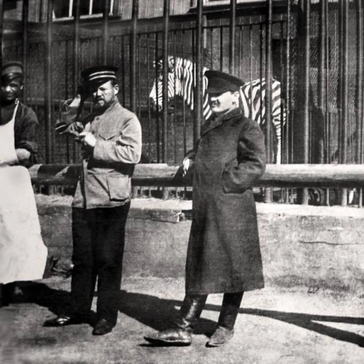 110 лет назад в Екатеринодаре на улице Чапаева (тогда Кирпичной) находился передвижной ...