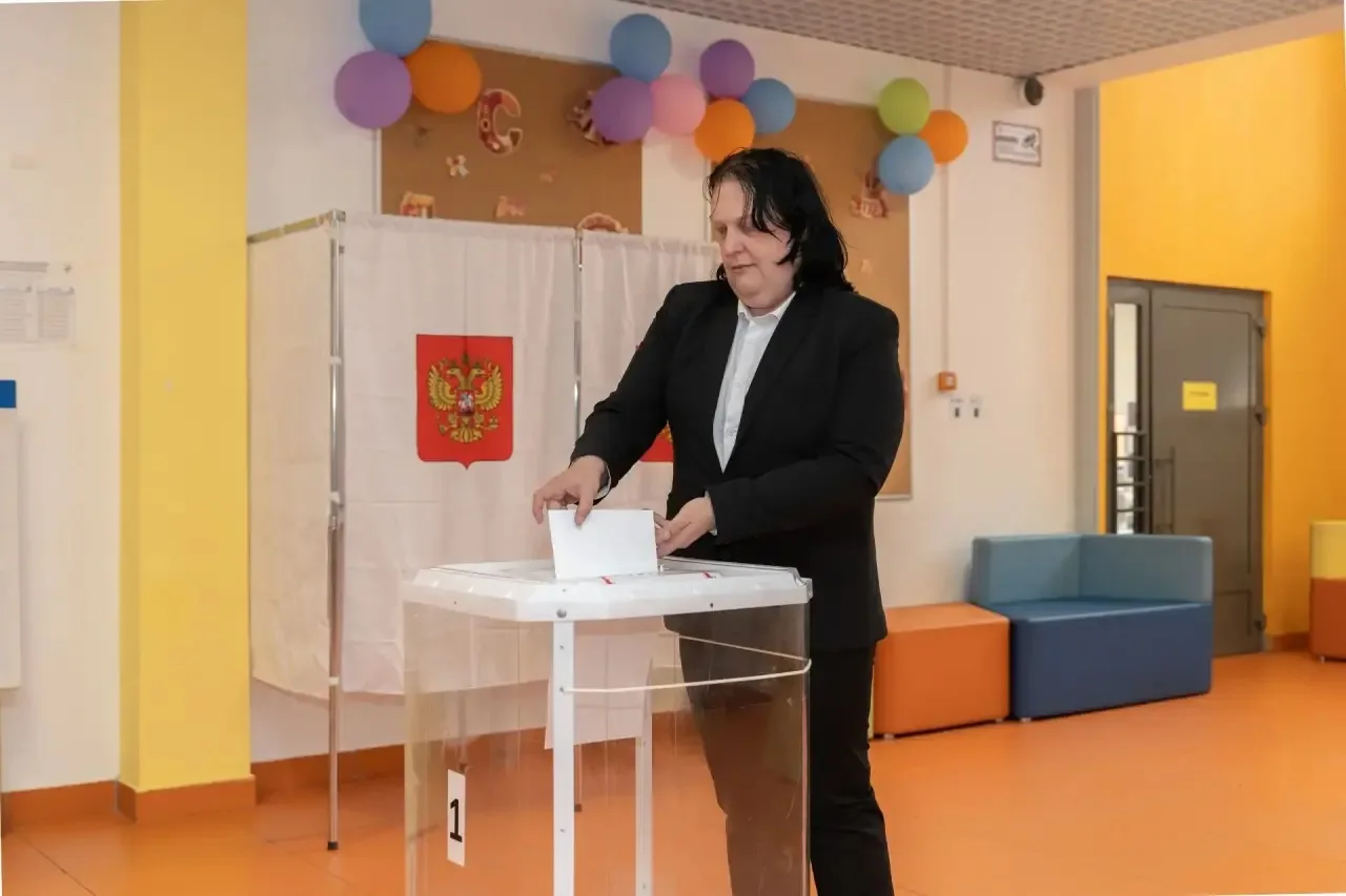 Одним из тех, кто проголосовал сегодня на УИК в Жуковском, стал член избирательной коми...