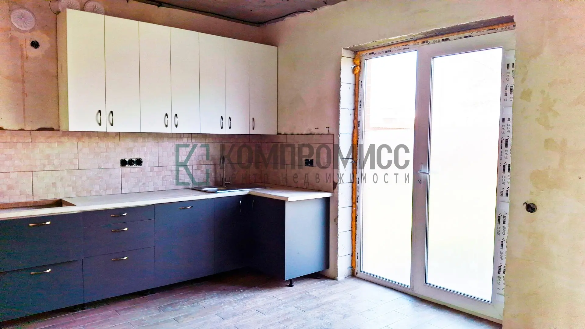 🏠 ID 99952004 Адрес: Адыгея Респ., Тахтамукайский р-н, п.г.т. Яблоновский  📍 Двухэтажный дом на бере