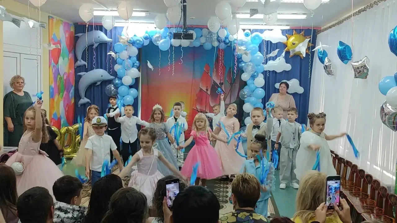 🎉 29 мая в подготовительной группе «25 Бусинки» прошёл выпускной бал «Кораблик детства».