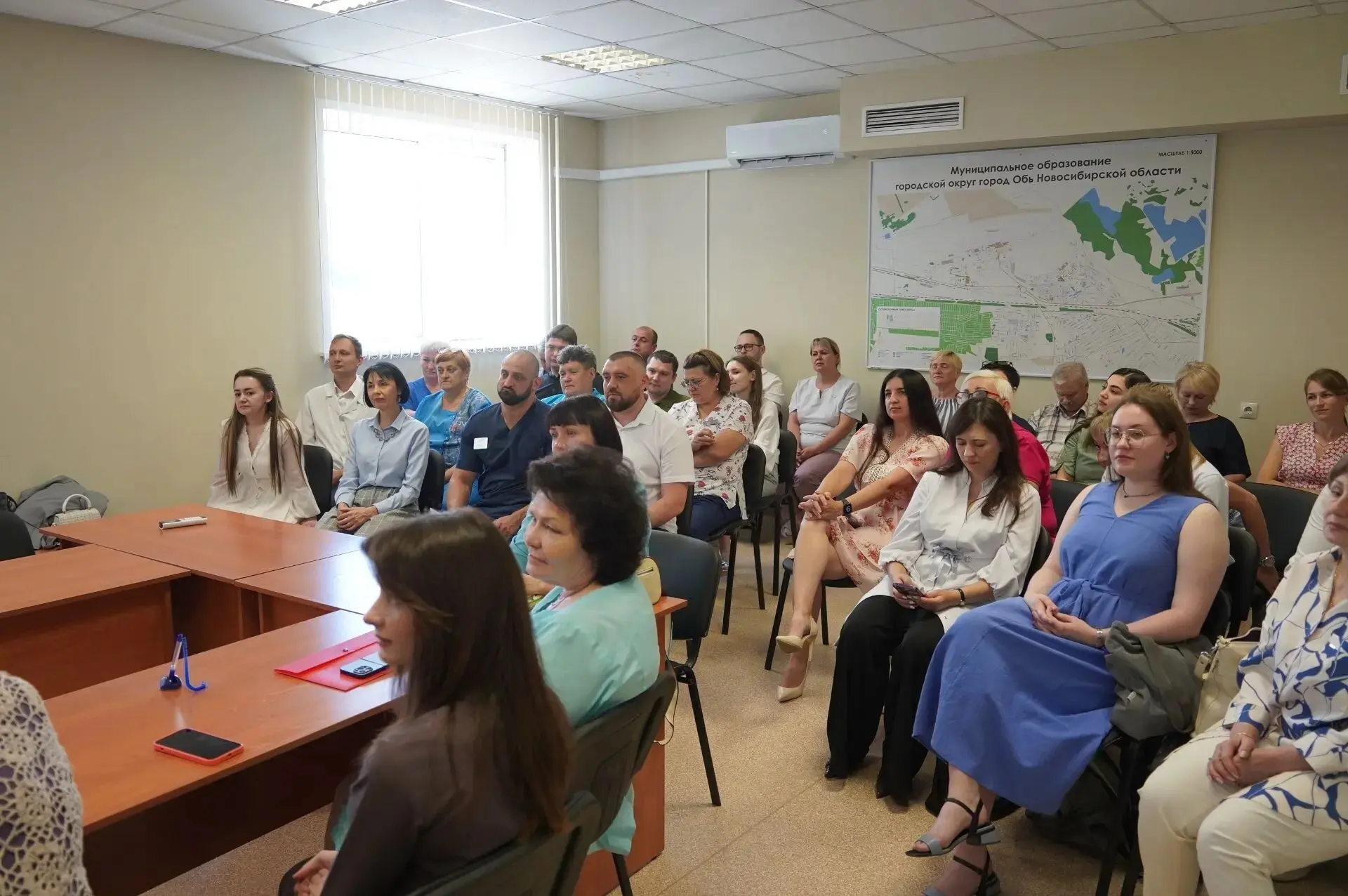 С Днём медицинского работника!🩺

✨21 июня медицинский персонал города Оби будет отмечать свой профе