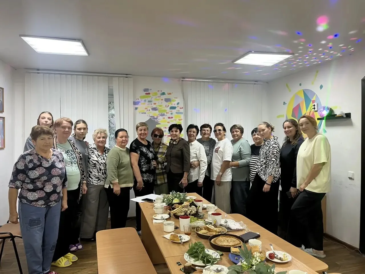 🌷 В рамках Декады пожилых людей заместитель главы Лейсан Галеева встретилась с активис...