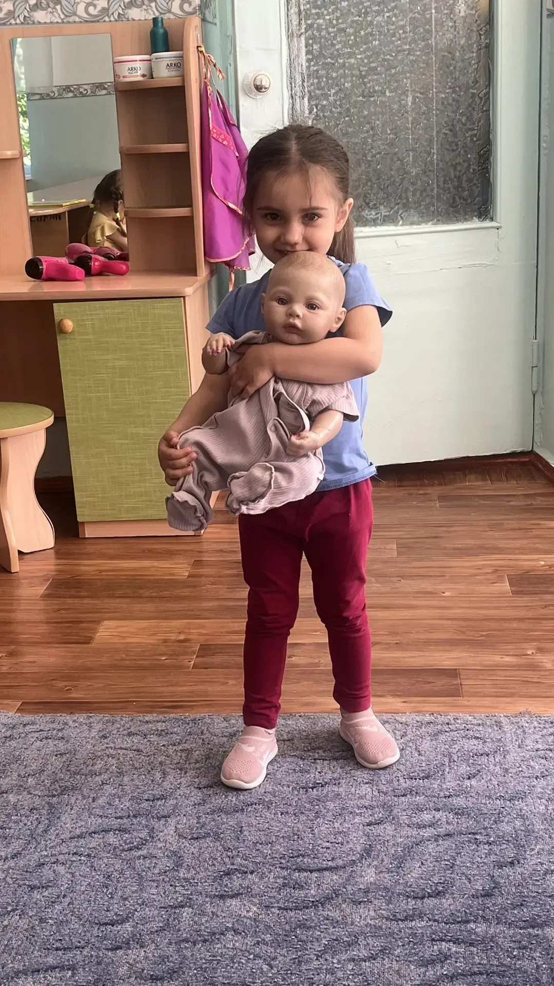 Продолжая разговор о Дне любмой игры и игрушки в нашем детском саду хочется рассказать, что  вторая 