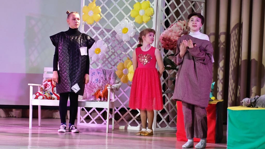 📣📣📣«Лицедеи» сыграли спектакль о том, как важно быть собой! 🎭